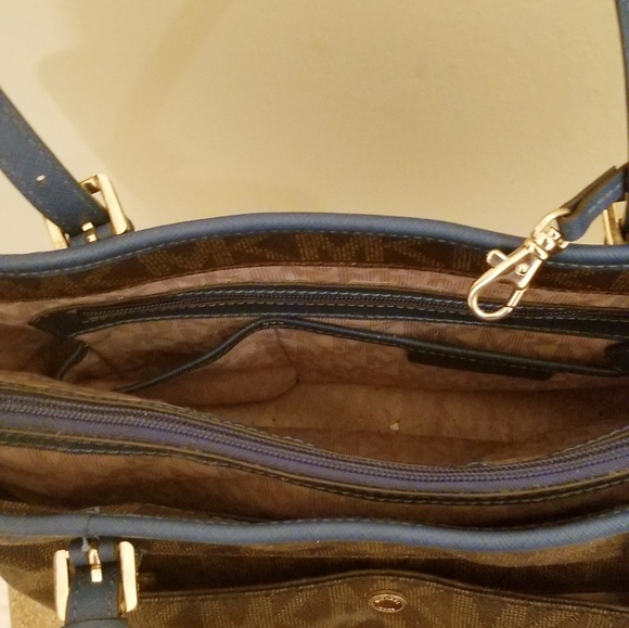 MICHAEL KORS JET SET BLUE/BROWN SIGNATURE TOTE EUC - Picture 5 of 8